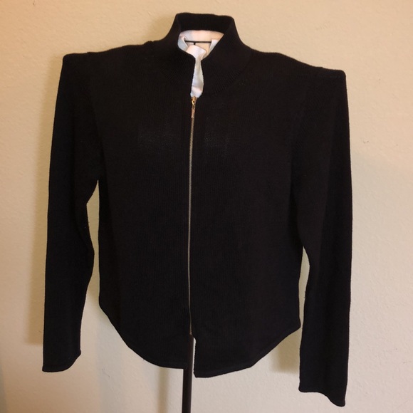 Black Sweater by Daisy Fuentes zipper front. Sz L Excellent Condition - Picture 2 of 7